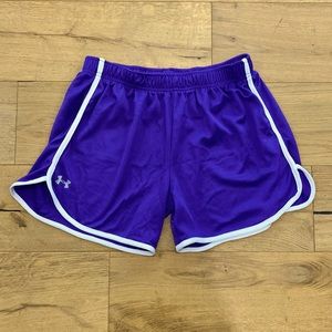 Women’s purple Under Armour shorts - large